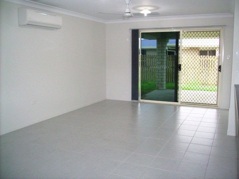 11 Stone Drive, Bucasia QLD 4750