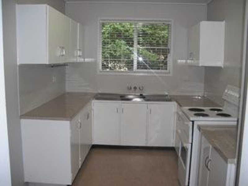 4 Beardmore Crescent, Dysart QLD 4745