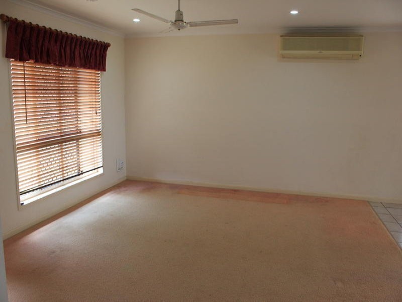3 Foxtail Court, Glenella QLD 4740