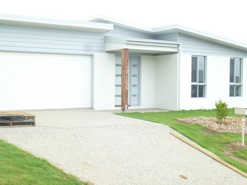 2 Bonney Street, Rural View QLD 4740