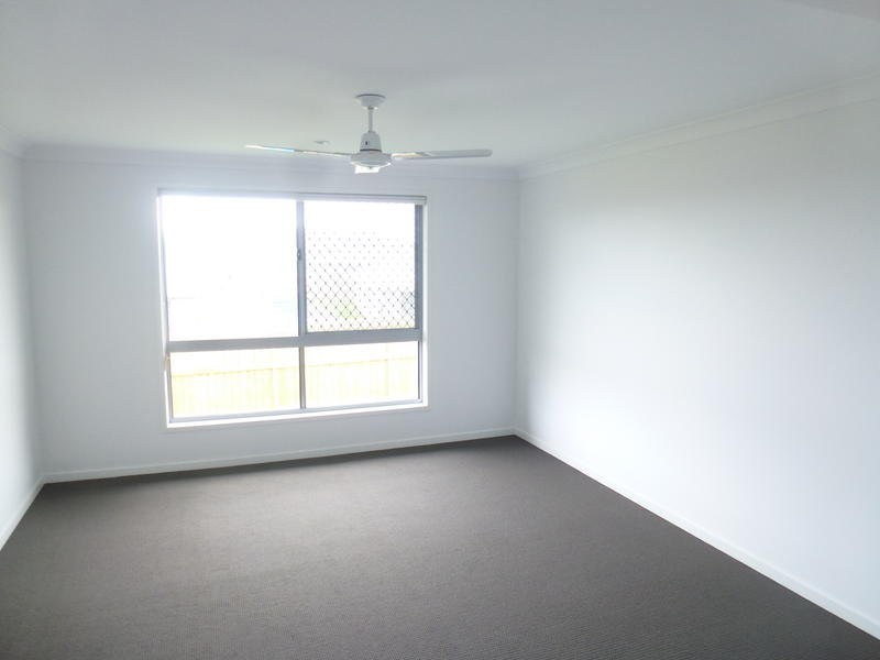2 Bonney Street, Rural View QLD 4740