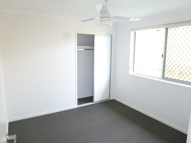 2 Bonney Street, Rural View QLD 4740