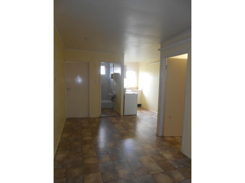 2/279 Shakespeare Street, Mackay QLD 4740