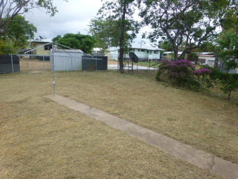 4 Mclennan Court, Dysart QLD 4745