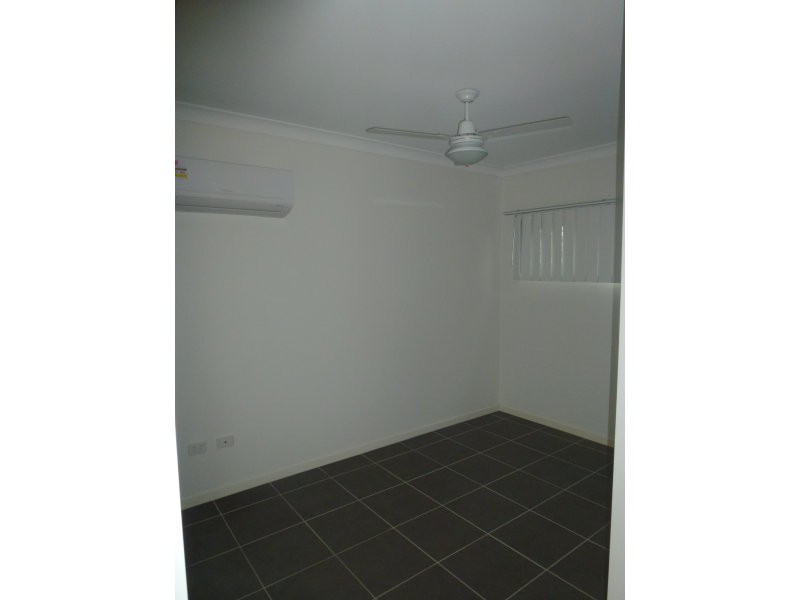 1B/32 Bassett Street, North Mackay QLD 4740