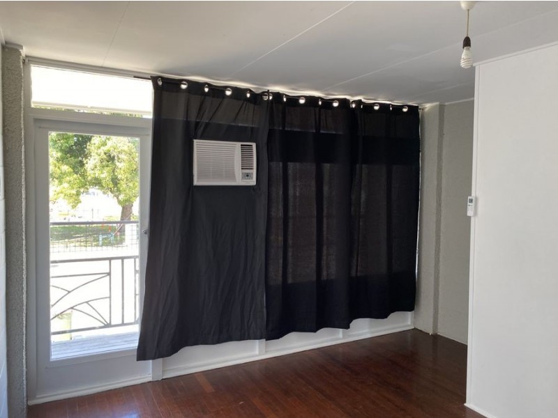 2/103 Milton Street, Mackay QLD 4740