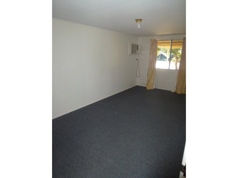 7 Hannah Crescent, Dysart QLD 4745