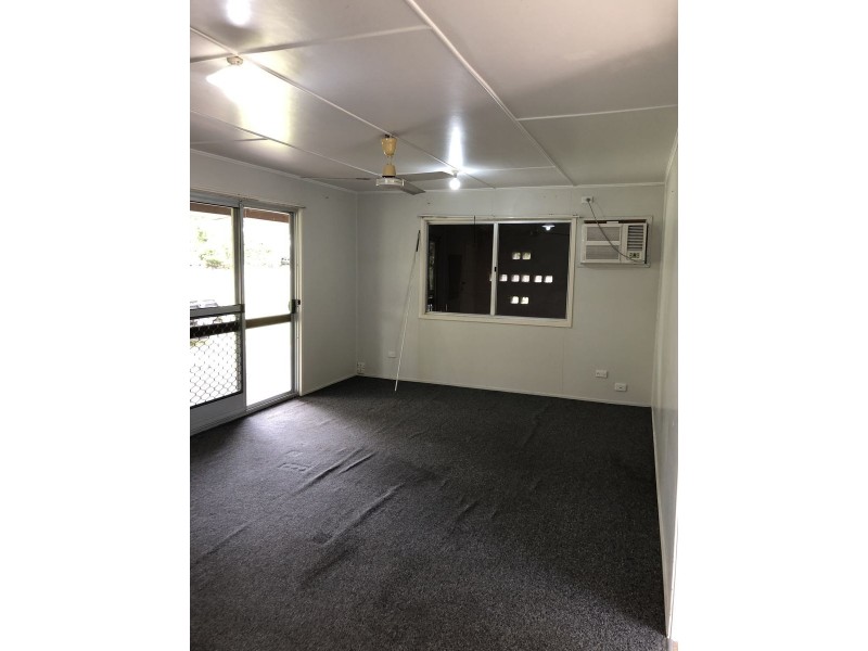 32 Beresford Crescent, Dysart QLD 4745