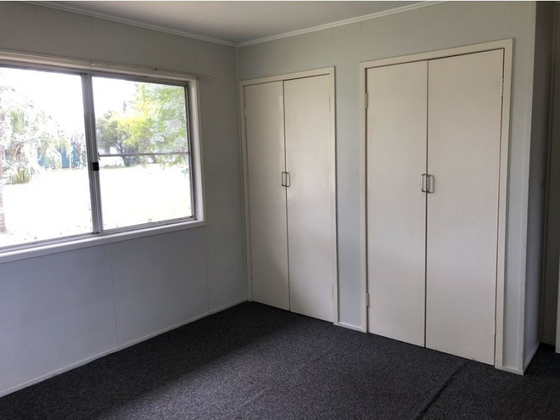 32 Beresford Crescent, Dysart QLD 4745