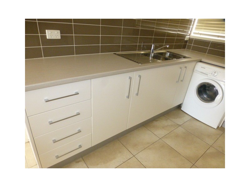6/2-4 Brown Street, Dysart QLD 4745
