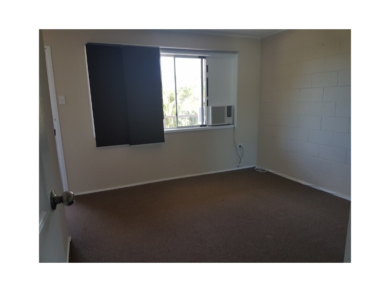 2/11 Lavarack Street, North Mackay QLD 4740