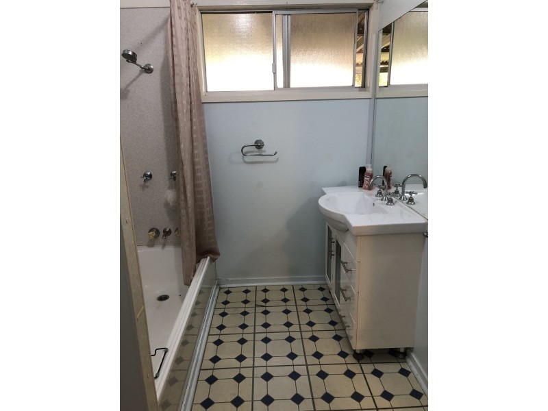 5 McLennan Court, Dysart QLD 4745