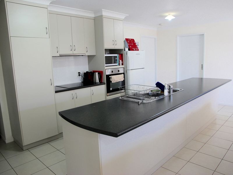 25 Botanical Drive, Ooralea QLD 4740