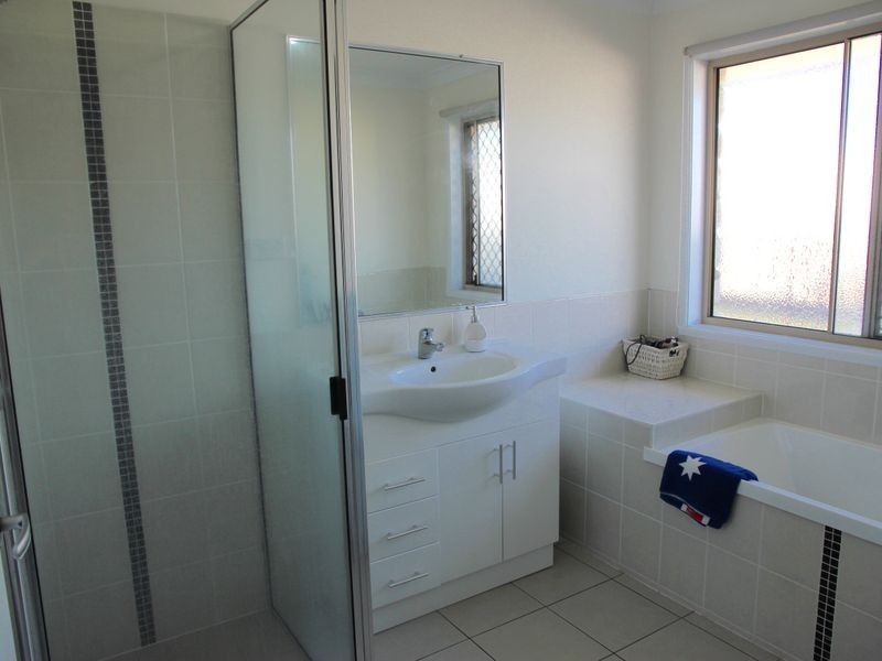 25 Botanical Drive, Ooralea QLD 4740