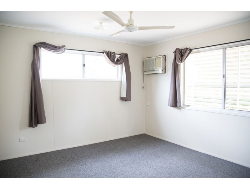 34 Beresford Crescent, Dysart QLD 4745