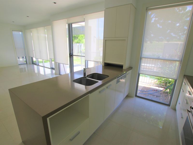 1/6 Belangason Way, Shoal Point QLD 4750