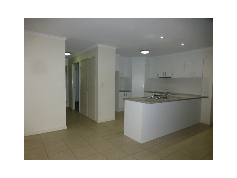 8/50 Shannon Crescent, Dysart QLD 4745