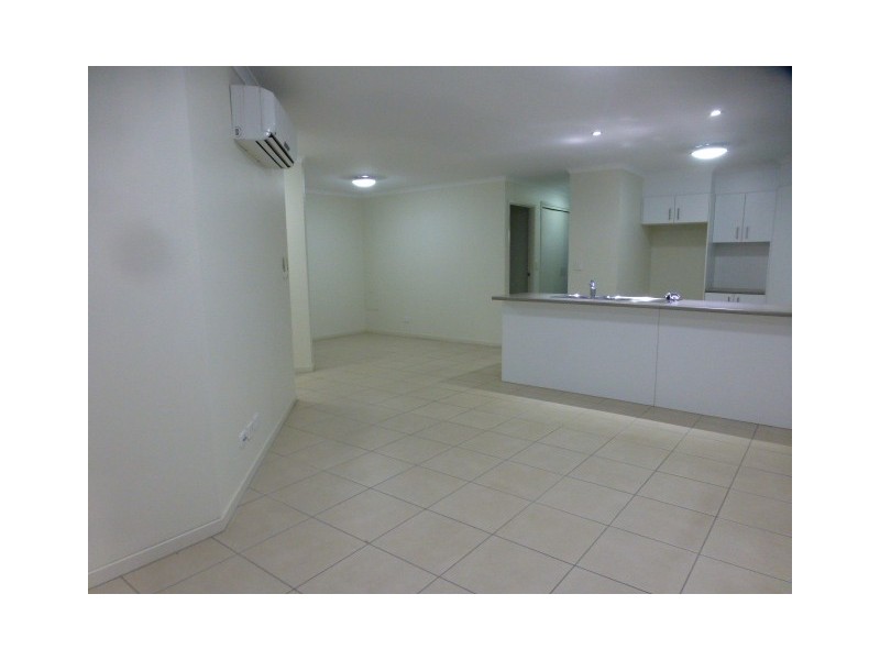 8/50 Shannon Crescent, Dysart QLD 4745