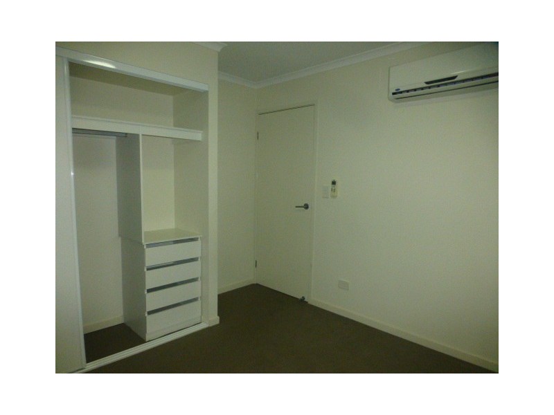 8/50 Shannon Crescent, Dysart QLD 4745