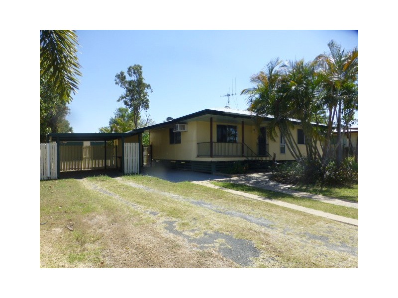 24 Beardmore Crescent, Dysart QLD 4745