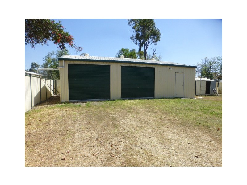 24 Beardmore Crescent, Dysart QLD 4745