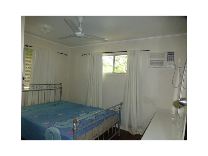 3 Middle Crescent, Dysart QLD 4745