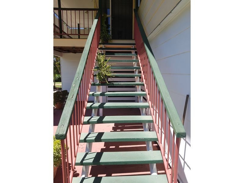 12 Brock Crescent, Dysart QLD 4745