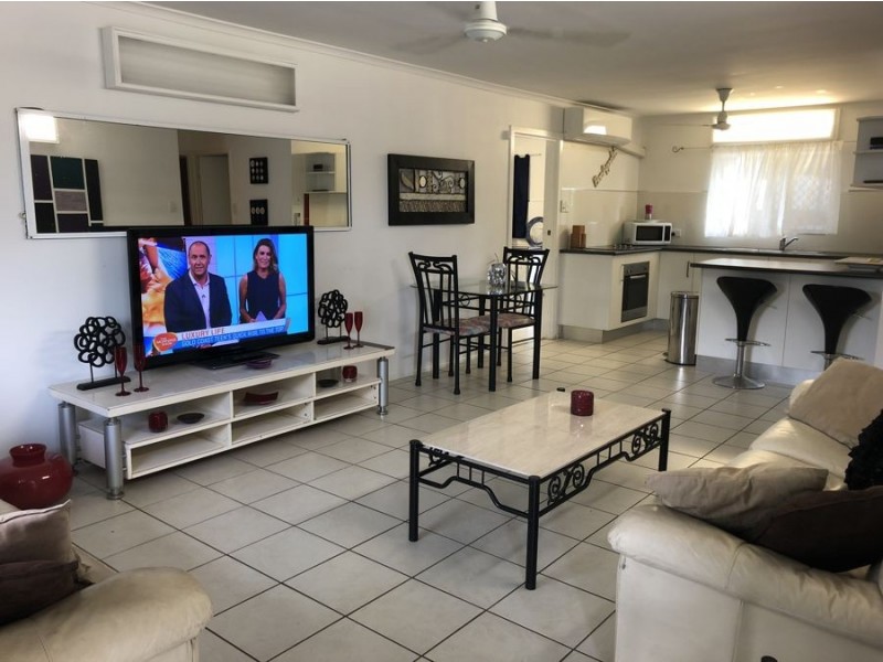 1/5 Symons Street, South Mackay QLD 4740