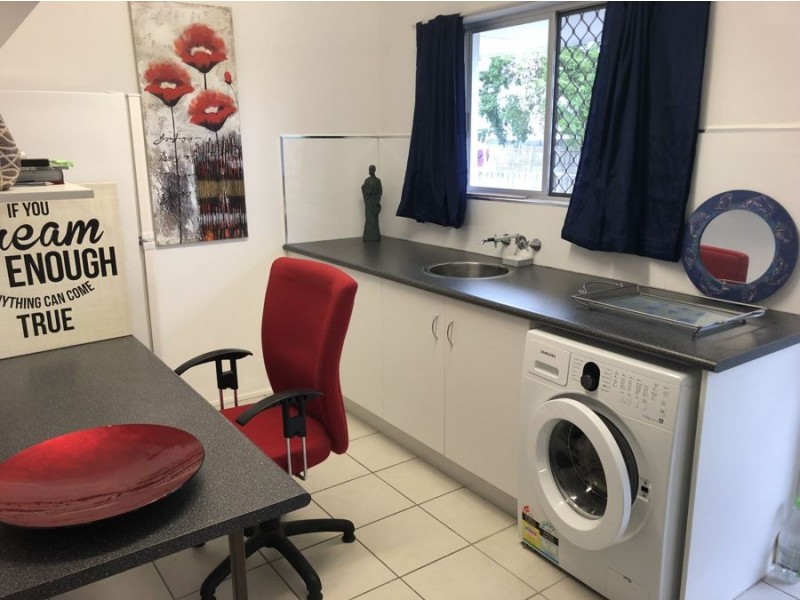 1/5 Symons Street, South Mackay QLD 4740