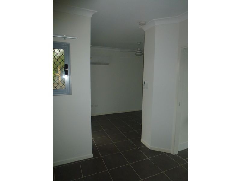 1B/32 Bassett Street, North Mackay QLD 4740