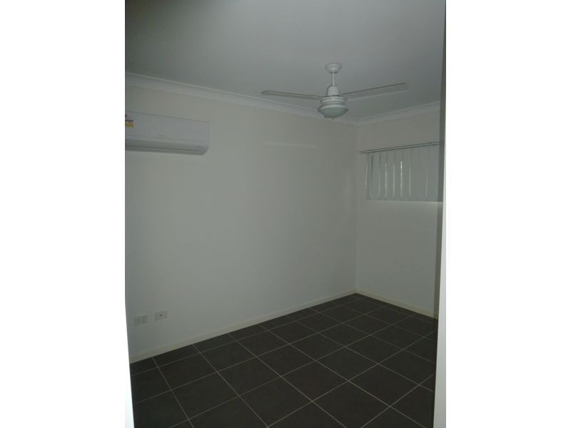 1B/32 Bassett Street, North Mackay QLD 4740