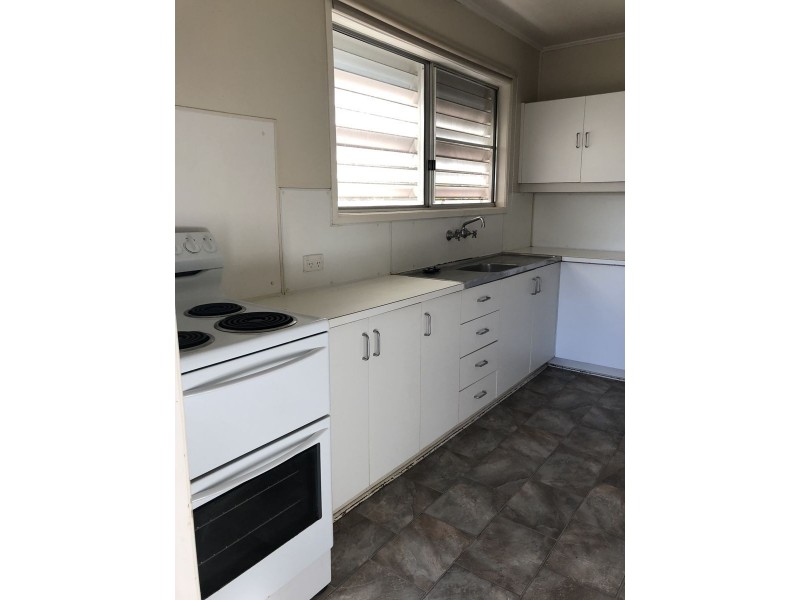 18 Winterer Crescent, Dysart QLD 4745