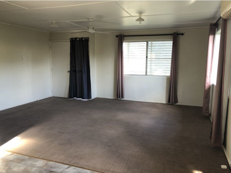 18 Winterer Crescent, Dysart QLD 4745