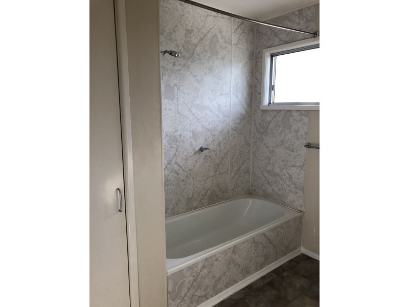 18 Winterer Crescent, Dysart QLD 4745