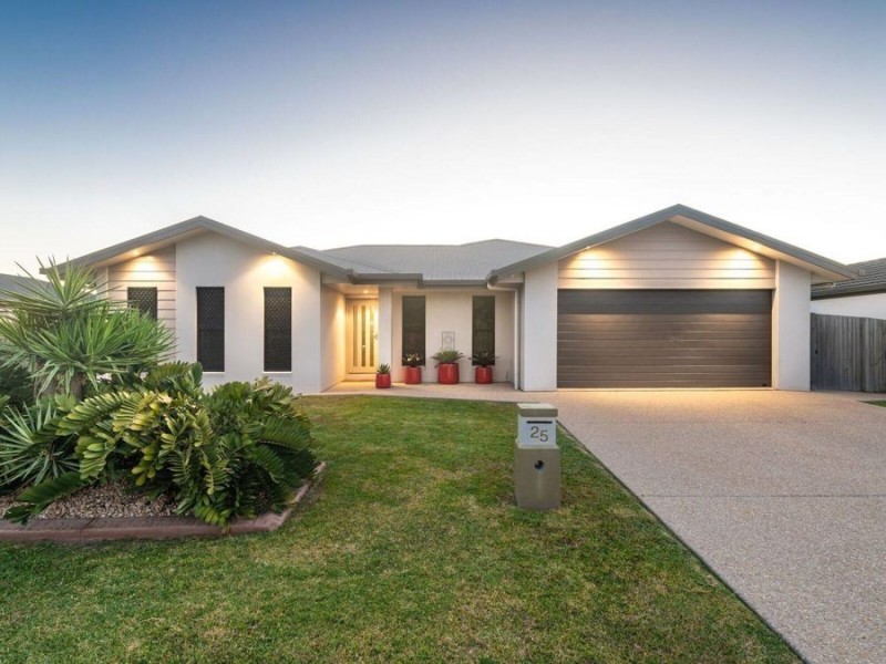 25 Woden Crescent, Ooralea QLD 4740