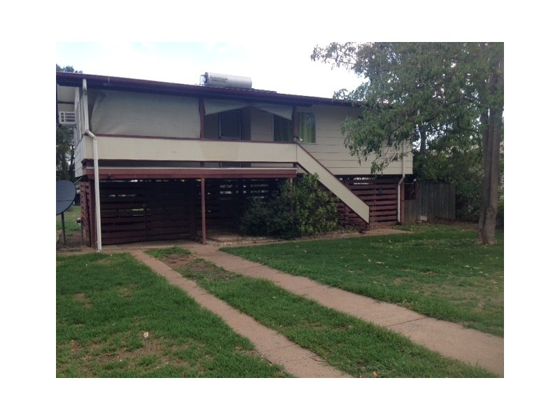 2 Calvert Court, Dysart QLD 4745