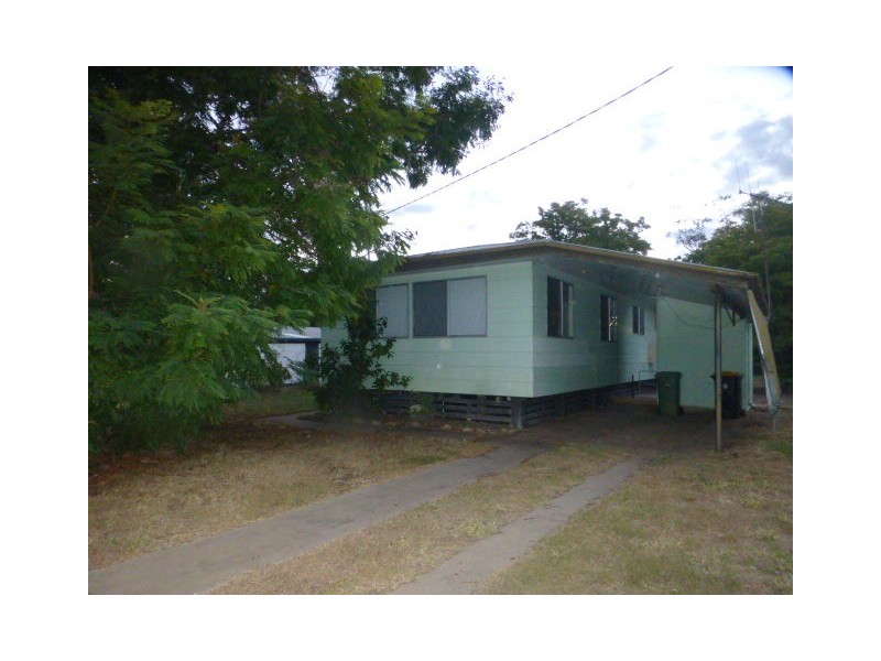 5 Queen Elizabeth Drive, Dysart QLD 4745