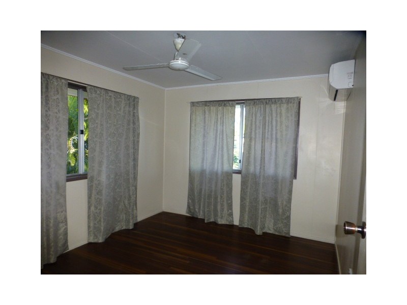 24 Winterer Crescent, Dysart QLD 4745