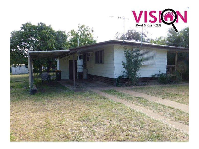 3 Middle Crescent, Dysart QLD 4745