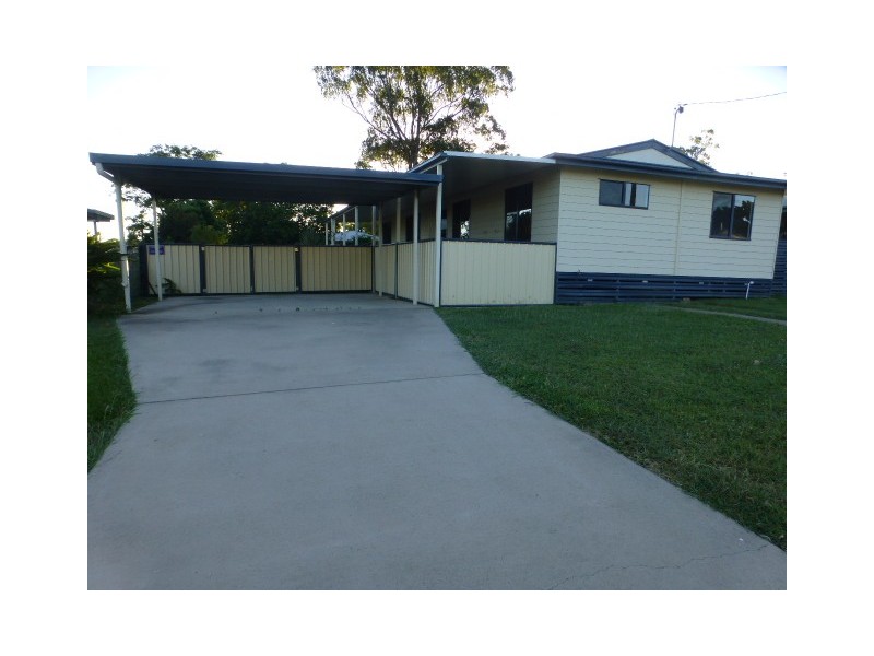 40 Beardmore Crescent, Dysart QLD 4745