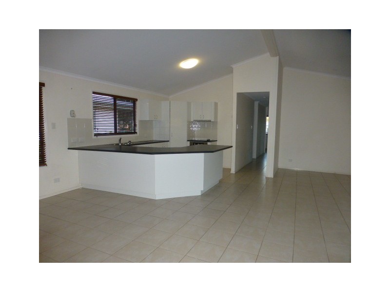 40 Beardmore Crescent, Dysart QLD 4745