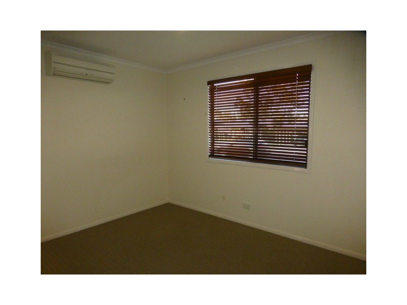 40 Beardmore Crescent, Dysart QLD 4745
