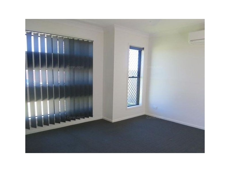 16 Lancaster Way, Ooralea QLD 4740