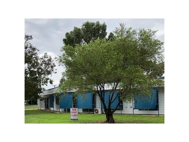 2 Tulloch Street, Middlemount QLD 4746