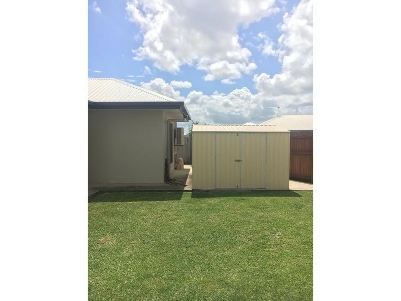 10 Lakeview Drive, Beaconsfield QLD 4740