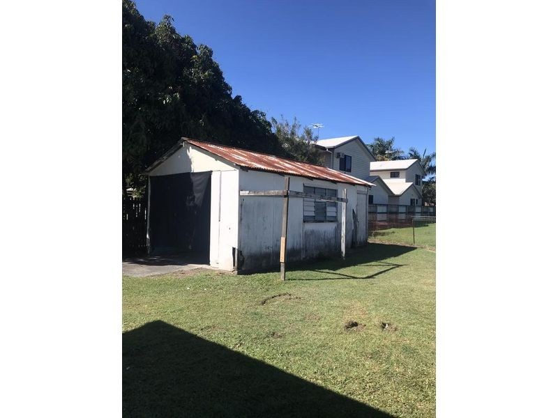 1 Hocken Street, North Mackay QLD 4740
