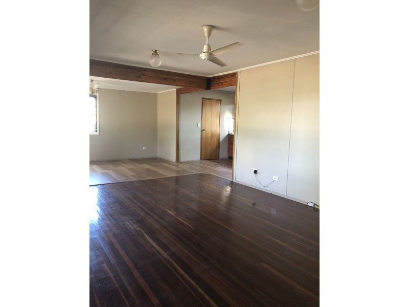 24 Cook Crescent, Dysart QLD 4745