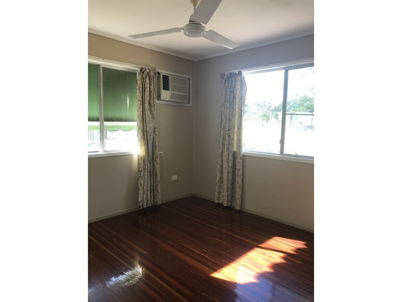 24 Cook Crescent, Dysart QLD 4745