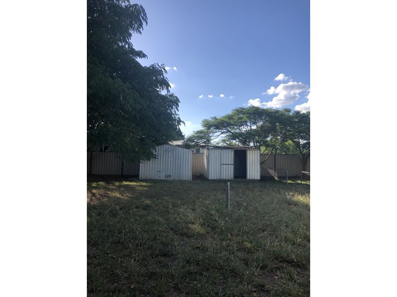 24 Cook Crescent, Dysart QLD 4745