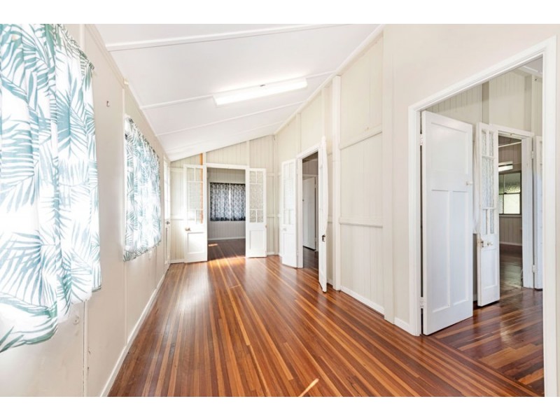 10 Steen Street, Mackay QLD 4740